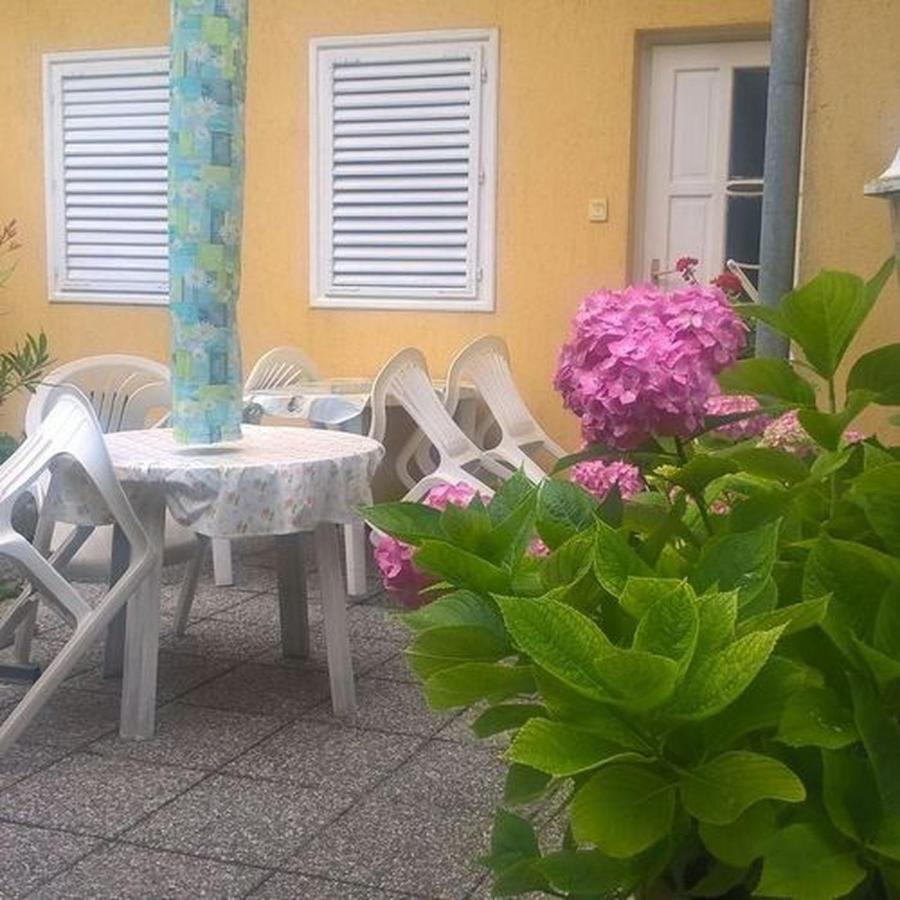 Gizella Haz Apartman Keszthely Kültér fotó